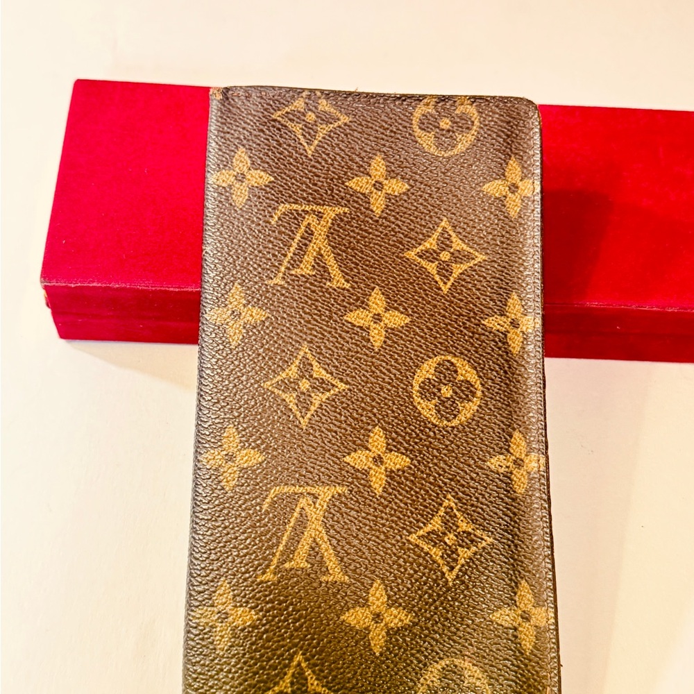 Louis Vuitton Monogram Long Wallet vintage old have used but still usable